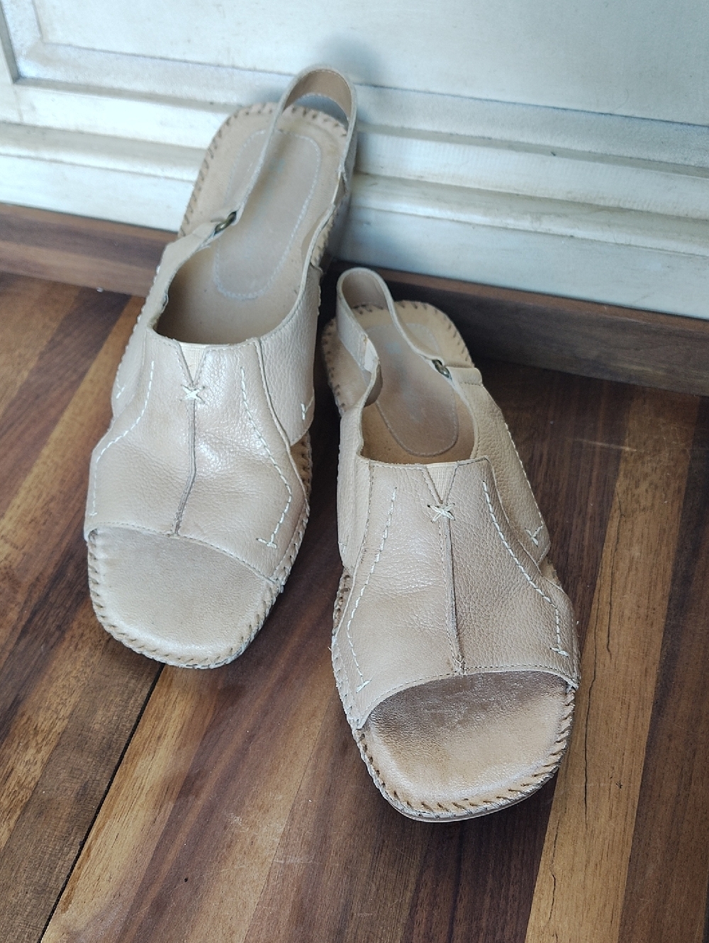 Comfort Leather Slingback Sandals - Beige